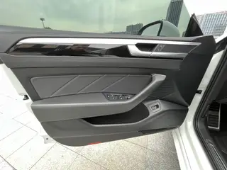 Volkswagen CC 2021 330TSI Version éblouissante intérieur photo 14 Volkswagen CC 2021 330TSI Version éblouissante intérieur photo 14
