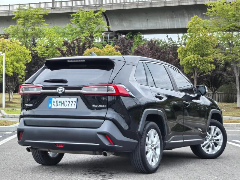 Toyota Wildlander 2022 Reforma 2.0L Versión líder con tracción en dos ruedas exterior foto 4 Toyota Wildlander 2022 Reforma 2.0L Versión líder con tracción en dos ruedas exterior foto 4
