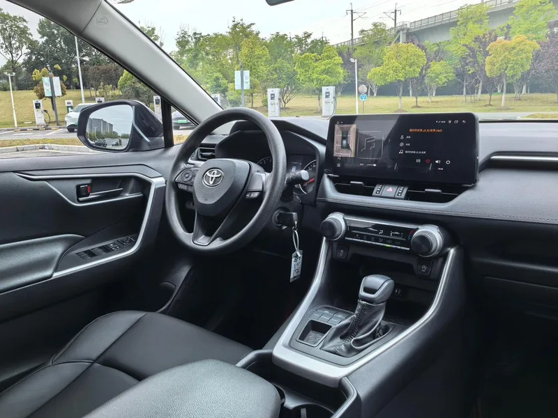 Toyota Wildlander 2022 Reforma 2.0L Versión líder con tracción en dos ruedas interior foto 12 Toyota Wildlander 2022 Reforma 2.0L Versión líder con tracción en dos ruedas interior foto 12
