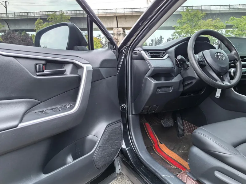 Toyota Wildlander 2022 Reforma 2.0L Versión líder con tracción en dos ruedas interior foto 15 Toyota Wildlander 2022 Reforma 2.0L Versión líder con tracción en dos ruedas interior foto 15