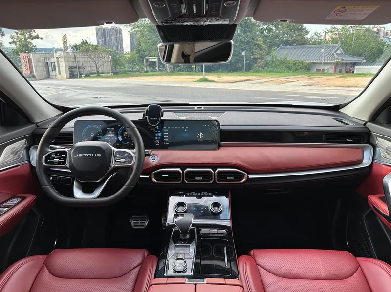 Jetour X70 PLUS 2022 1.6T DCT Tierra Pro 5 Asiento exterior foto 7 Jetour X70 PLUS 2022 1.6T DCT Tierra Pro 5 Asiento exterior foto 7