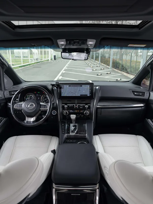 Lexus LM 2020 300h E-Four Seven Elegant Edition exterior photo 10 Lexus LM 2020 300h E-Four Seven Elegant Edition exterior photo 10