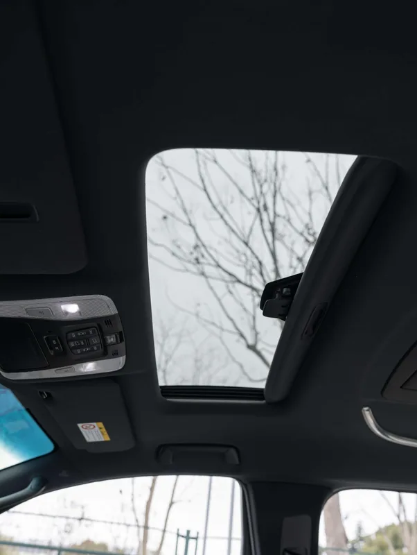 Lexus LM 2020 300h E-Four Seven Elegant Edition interior photo 18 Lexus LM 2020 300h E-Four Seven Elegant Edition interior photo 18