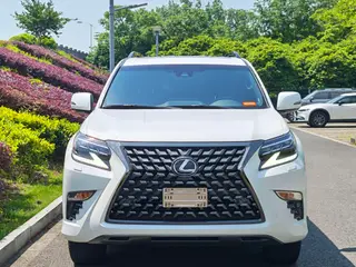 Lexus GX 2022 4.6L Automatic Four-wheel drive 7 seat parallel import exterior photo 2 Lexus GX 2022 4.6L Automatic Four-wheel drive 7 seat parallel import exterior photo 2