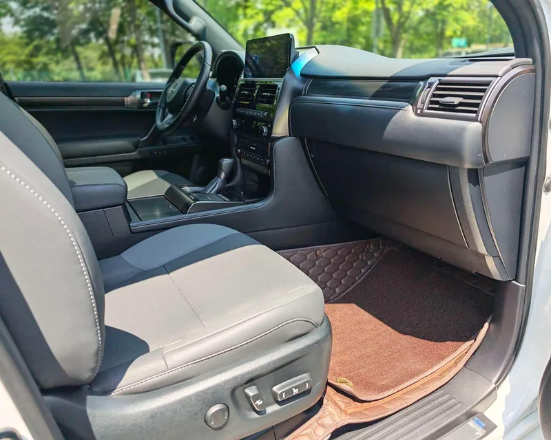 Lexus GX 2022 4.6L Automatic Four-wheel drive 7 seat parallel import exterior photo 7 Lexus GX 2022 4.6L Automatic Four-wheel drive 7 seat parallel import exterior photo 7