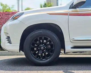Lexus GX 2022 4.6L Automatic Four-wheel drive 7 seat parallel import interior photo 14 Lexus GX 2022 4.6L Automatic Four-wheel drive 7 seat parallel import interior photo 14