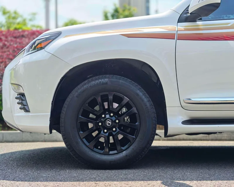 Lexus GX 2022 4.6L Automatic Four-wheel drive 7 seat parallel import interior photo 14 Lexus GX 2022 4.6L Automatic Four-wheel drive 7 seat parallel import interior photo 14