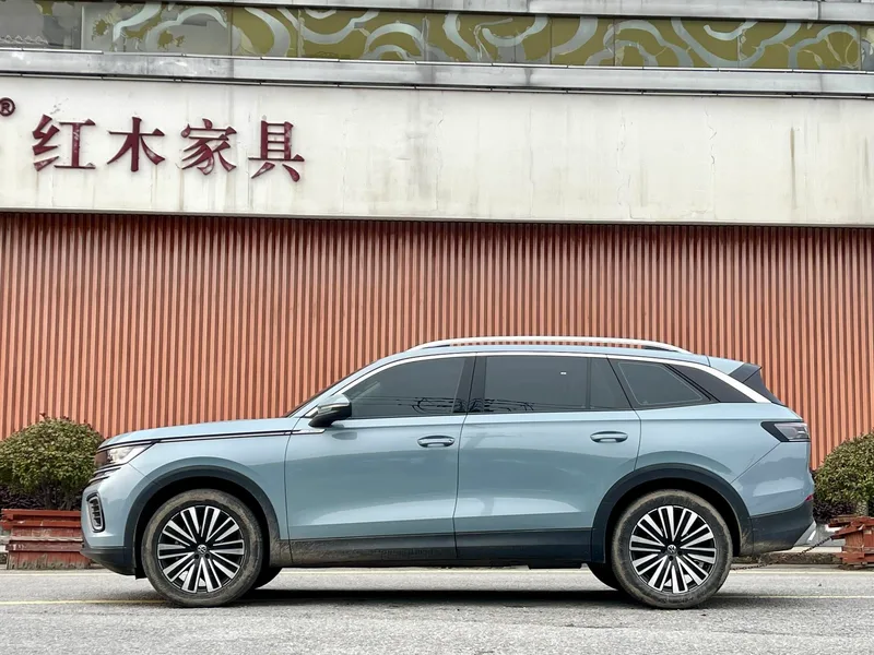 Volkswagen Tavendor 2023 330TSI Two-wheel drive luxury cruise version exterior photo 3 Volkswagen Tavendor 2023 330TSI Two-wheel drive luxury cruise version exterior photo 3
