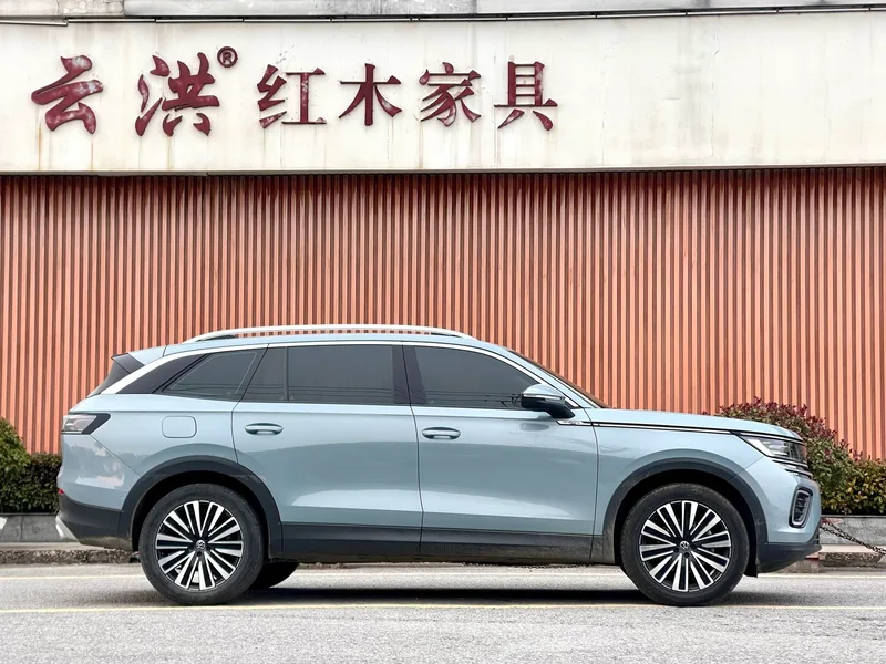 Volkswagen Tavendor 2023 330TSI Two-wheel drive luxury cruise version exterior photo 5 Volkswagen Tavendor 2023 330TSI Two-wheel drive luxury cruise version exterior photo 5