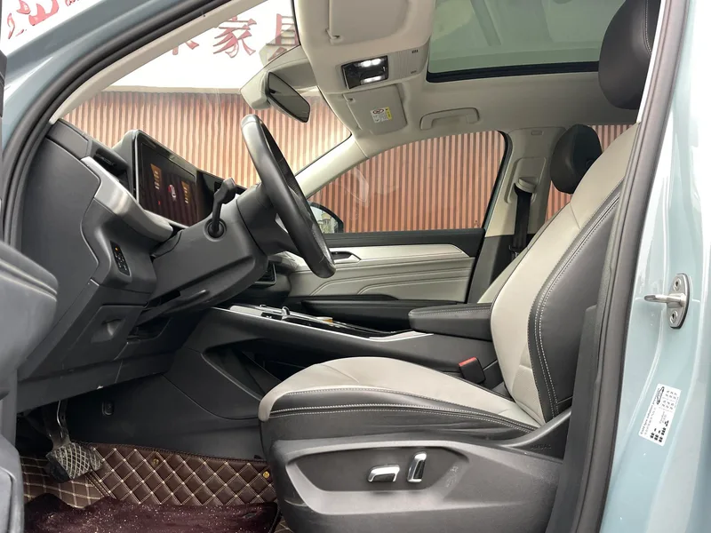 Volkswagen Tavendor 2023 330TSI Two-wheel drive luxury cruise version interior photo 12 Volkswagen Tavendor 2023 330TSI Two-wheel drive luxury cruise version interior photo 12