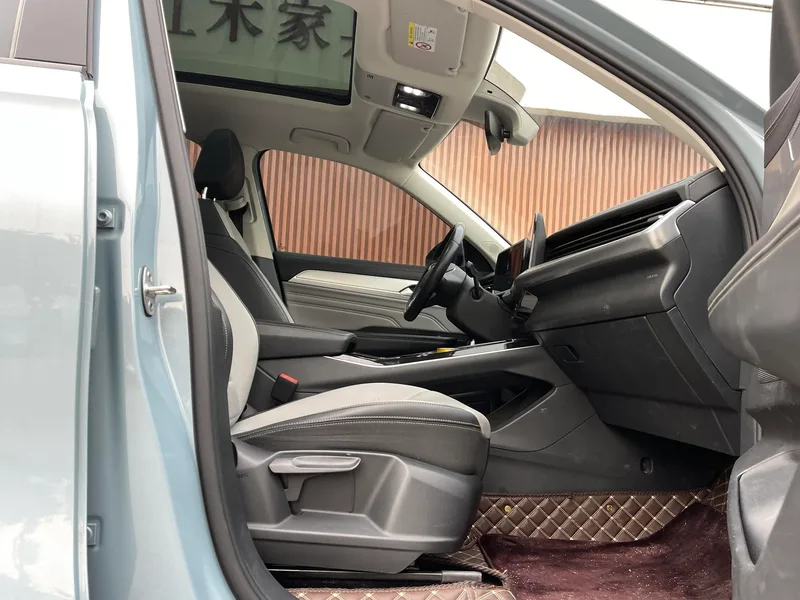 Volkswagen Tavendor 2023 330TSI Two-wheel drive luxury cruise version interior photo 13 Volkswagen Tavendor 2023 330TSI Two-wheel drive luxury cruise version interior photo 13