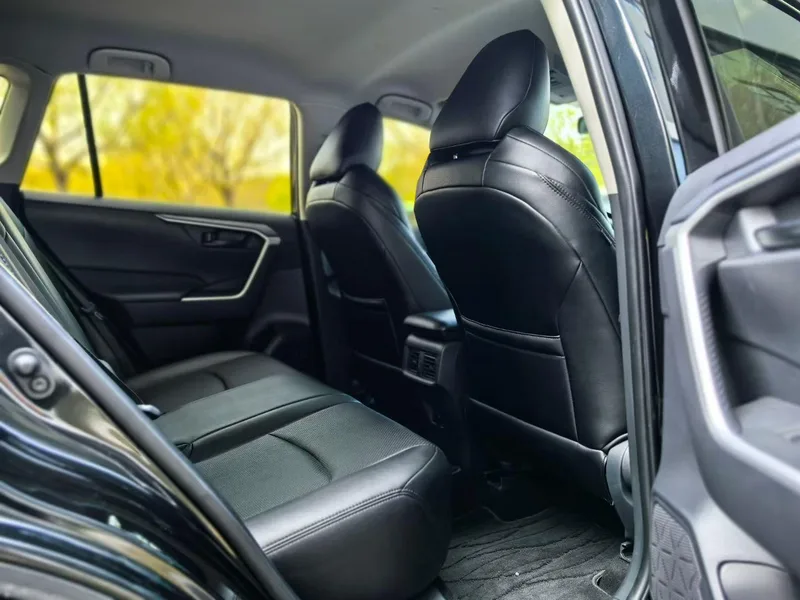 Toyota Wildlander 2024 2.0L Versión líder con tracción en dos ruedas interior foto 6