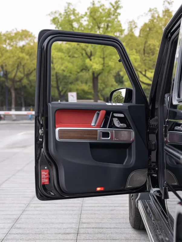 Mercedes-Benz G-Class 2022 4.0T Automatique Quatre roues motrices 5 Siège Importations parallèles intérieur photo 16 Mercedes-Benz G-Class 2022 4.0T Automatique Quatre roues motrices 5 Siège Importations parallèles intérieur photo 16