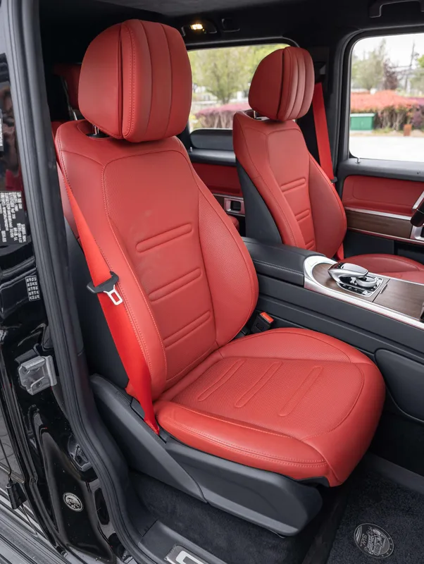 Mercedes-Benz G-Class 2022 4.0T Automatique Quatre roues motrices 5 Siège Importations parallèles intérieur photo 19 Mercedes-Benz G-Class 2022 4.0T Automatique Quatre roues motrices 5 Siège Importations parallèles intérieur photo 19