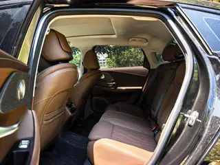 Chery Arrizo 8 2023 Versión de alta energía 2.0T DCT Imperial interior foto 10 Chery Arrizo 8 2023 Versión de alta energía 2.0T DCT Imperial interior foto 10