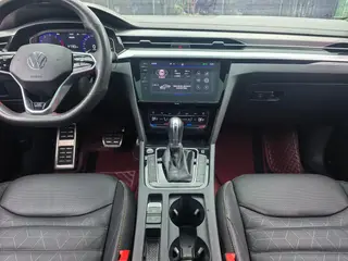 Volkswagen CC 2021 380TSI Versión llamativa interior foto 16 Volkswagen CC 2021 380TSI Versión llamativa interior foto 16