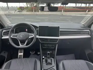 Volkswagen Tiguan L 2025 Excepcional 330TSI Dos tracciones R-Line Edición Long Yao exterior foto 5 Volkswagen Tiguan L 2025 Excepcional 330TSI Dos tracciones R-Line Edición Long Yao exterior foto 5