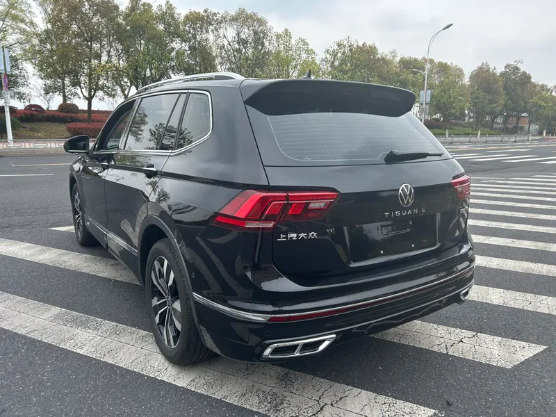 Volkswagen Tiguan L 2025 Excepcional 330TSI Dos tracciones R-Line Edición Long Yao interior foto 7 Volkswagen Tiguan L 2025 Excepcional 330TSI Dos tracciones R-Line Edición Long Yao interior foto 7