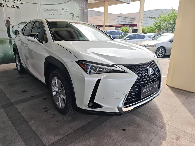 Lexus UX 2020 260h Explorando Versión divertida País VI exterior foto 3 Lexus UX 2020 260h Explorando Versión divertida País VI exterior foto 3