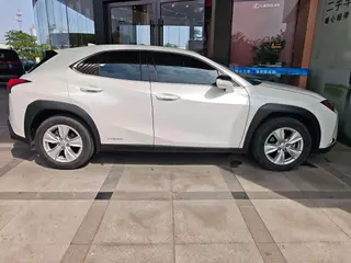 Lexus UX 2020 260h Explorando Versión divertida País VI exterior foto 5 Lexus UX 2020 260h Explorando Versión divertida País VI exterior foto 5