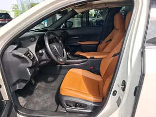 Lexus UX 2020 260h Explorando Versión divertida País VI exterior foto 6 Lexus UX 2020 260h Explorando Versión divertida País VI exterior foto 6