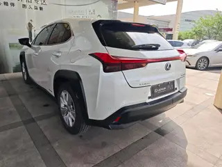 Lexus UX 2020 260h Explorando Versión divertida País VI interior foto 16 Lexus UX 2020 260h Explorando Versión divertida País VI interior foto 16