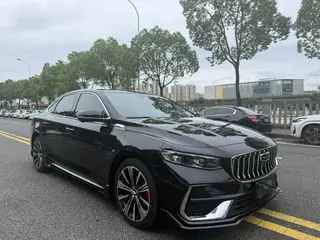 Geely Preface 2026 1.5T Oriente Yao Edición Kunlun exterior foto 3 Geely Preface 2026 1.5T Oriente Yao Edición Kunlun exterior foto 3