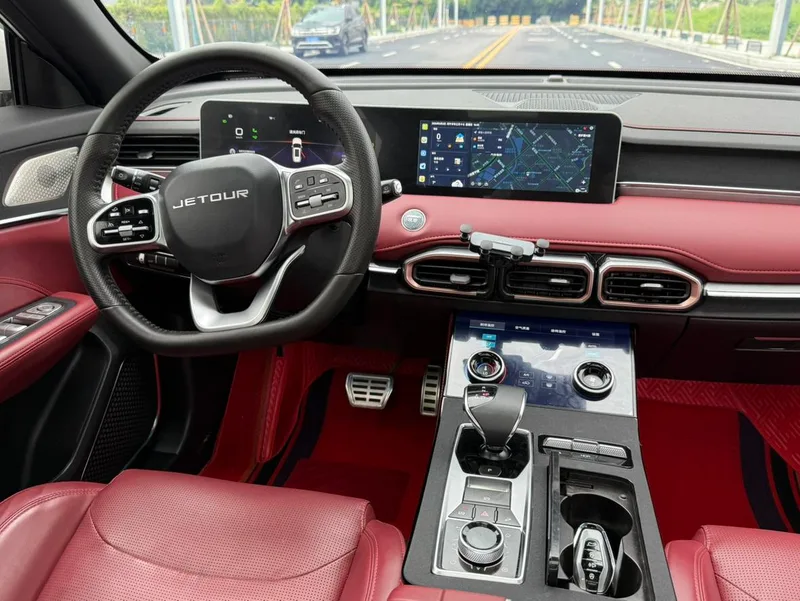 Jetour X70 PLUS 2022 1.6T DCT ground Pro 5 seat interior photo 14 Jetour X70 PLUS 2022 1.6T DCT ground Pro 5 seat interior photo 14