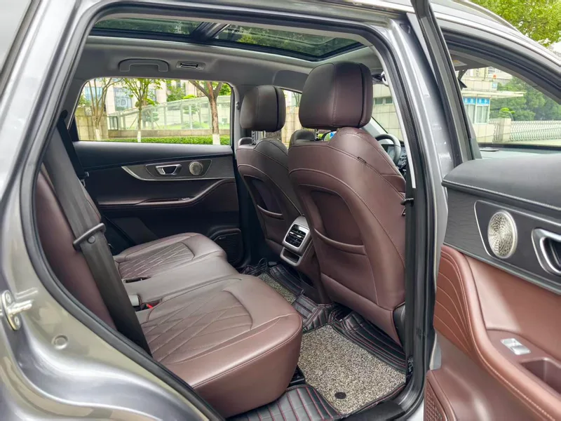 Chery Tiggo 8 Pro 2024 Edición campeona 290T Versión pico de dos controladores 7 Asiento interior foto 12 Chery Tiggo 8 Pro 2024 Edición campeona 290T Versión pico de dos controladores 7 Asiento interior foto 12