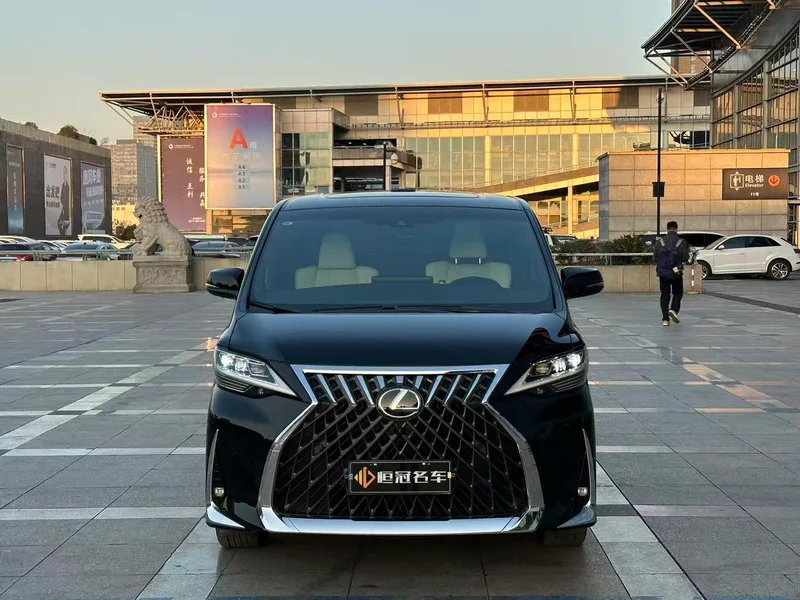 Lexus LM 2020 300h E-Four Four Imperial Edition exterior photo 2 Lexus LM 2020 300h E-Four Four Imperial Edition exterior photo 2