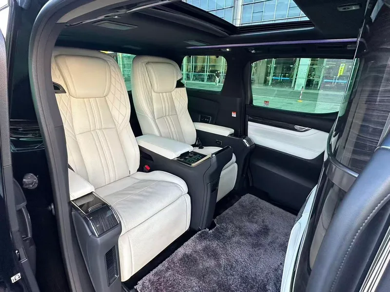 Lexus LM 2020 300h E-Four Four Imperial Edition interior photo 9 Lexus LM 2020 300h E-Four Four Imperial Edition interior photo 9