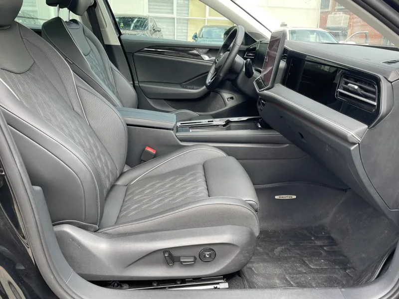 Volkswagen Magotan 2024 380TSI Version suprême intérieur photo 13 Volkswagen Magotan 2024 380TSI Version suprême intérieur photo 13