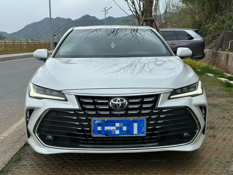 Toyota Avalon 2023 2.0L CVT XLE Premium Edition exterior photo 2