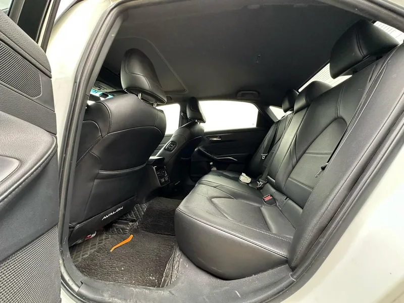 Toyota Avalon 2023 2.0L CVT XLE Premium Edition exterior photo 5