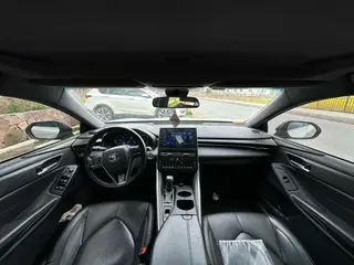 Toyota Avalon 2023 2.0L CVT XLE Premium Edition interior photo 6
