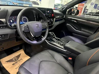 Toyota Crown Kluger 2024 2.0T Version automatique à quatre roues motrices extérieur photo 7 Toyota Crown Kluger 2024 2.0T Version automatique à quatre roues motrices extérieur photo 7