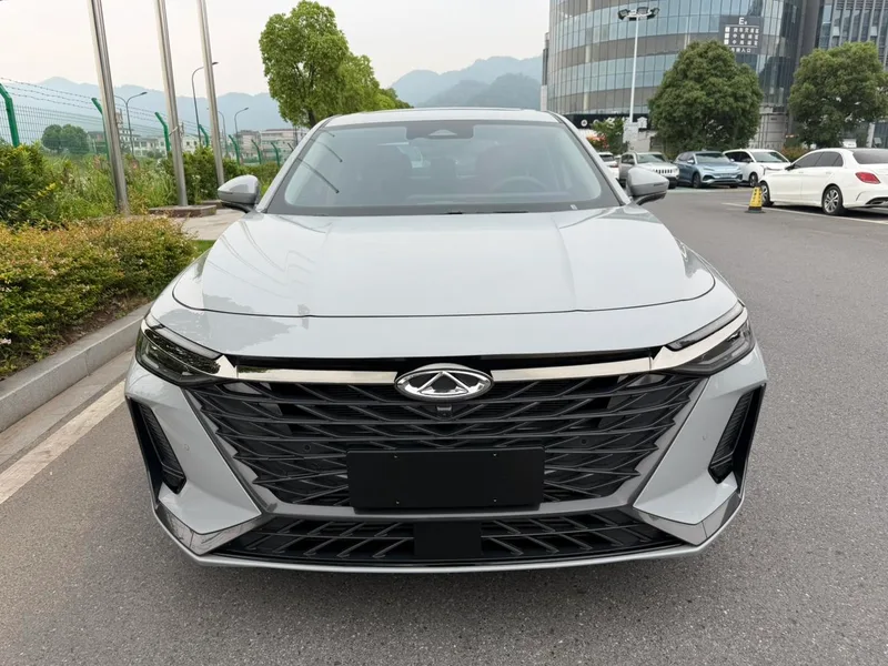 Chery Arrizo 8 2025 2.0T DCT Strength exterior photo 2 Chery Arrizo 8 2025 2.0T DCT Strength exterior photo 2