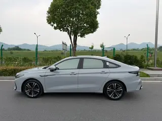 Chery Arrizo 8 2025 2.0T DCT Strength interior photo 12 Chery Arrizo 8 2025 2.0T DCT Strength interior photo 12