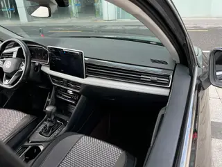 Volkswagen Tiguan L 2023 Restyling 330TSI Two-wheel drive R-Line Enjoy more version interior photo 10 Volkswagen Tiguan L 2023 Restyling 330TSI Two-wheel drive R-Line Enjoy more version interior photo 10