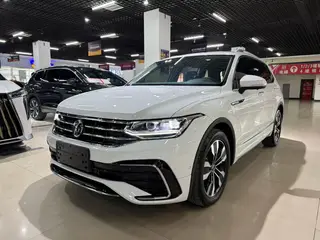 Volkswagen Tiguan L 2024 330TSI Dos tracciones R-Line Edición Yuexiang