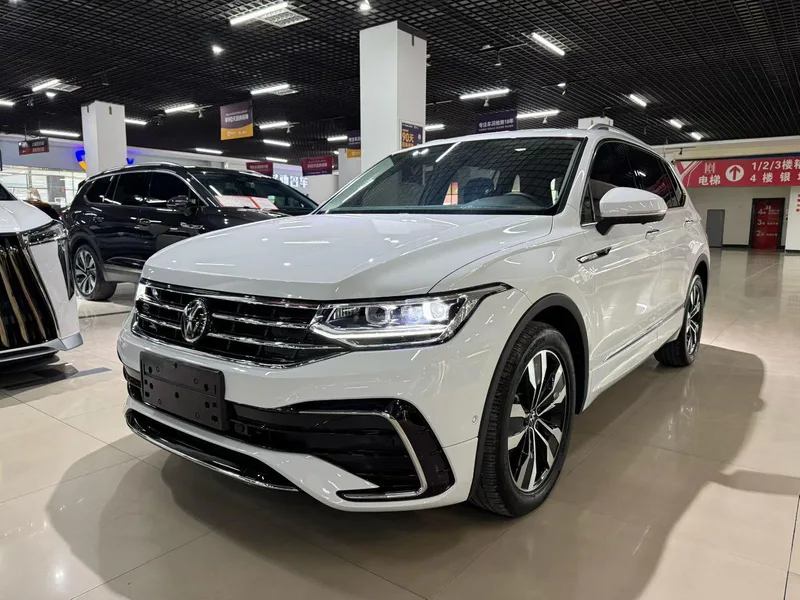 Volkswagen Tiguan L 2024 330TSI Dos tracciones R-Line Edición Yuexiang exterior foto 1 Volkswagen Tiguan L 2024 330TSI Dos tracciones R-Line Edición Yuexiang exterior foto 1