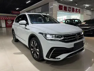 Volkswagen Tiguan L 2024 330TSI Dos tracciones R-Line Edición Yuexiang exterior foto 3 Volkswagen Tiguan L 2024 330TSI Dos tracciones R-Line Edición Yuexiang exterior foto 3