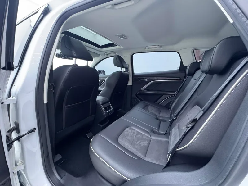 Haval H6 2021 Segunda generación 1.5T Versión urbana automática interior foto 11 Haval H6 2021 Segunda generación 1.5T Versión urbana automática interior foto 11