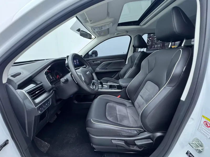 Haval H6 2021 Segunda generación 1.5T Versión urbana automática interior foto 12 Haval H6 2021 Segunda generación 1.5T Versión urbana automática interior foto 12