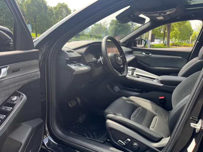 Geely Preface 2023 2.0T Solo esta versión verde interior foto 8 Geely Preface 2023 2.0T Solo esta versión verde interior foto 8