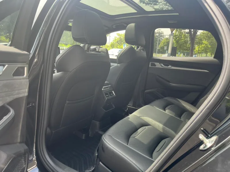 Geely Preface 2023 2.0T Solo esta versión verde interior foto 9 Geely Preface 2023 2.0T Solo esta versión verde interior foto 9