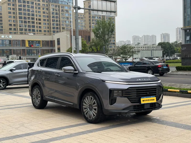 Jetour X70 PLUS 2025 1.5T 6DCT Edición Zhizhen 5 Asiento exterior foto 3 Jetour X70 PLUS 2025 1.5T 6DCT Edición Zhizhen 5 Asiento exterior foto 3