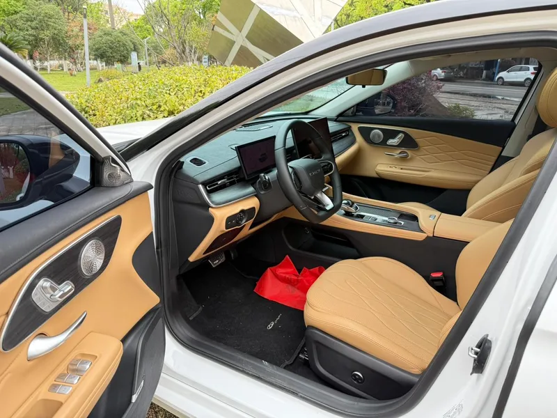 Chery Arrizo 8 PRO 2025 1.6T DCT Luxury type exterior photo 8 Chery Arrizo 8 PRO 2025 1.6T DCT Luxury type exterior photo 8