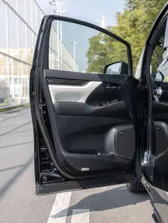 Lexus LM 2020 300h E-Four Seven Elegant Edition interior photo 16 Lexus LM 2020 300h E-Four Seven Elegant Edition interior photo 16