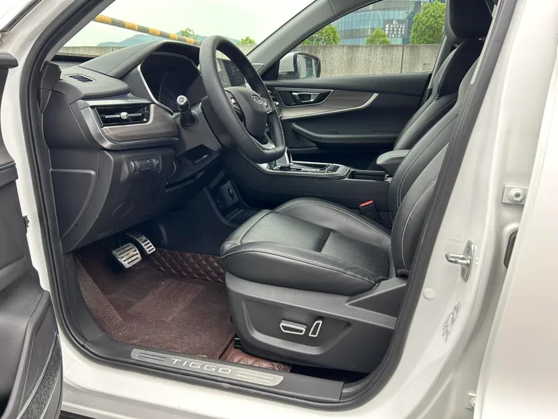 Chery Tiggo 8 2020 290TGDI Automatic Luxury Edition interior photo 13 Chery Tiggo 8 2020 290TGDI Automatic Luxury Edition interior photo 13